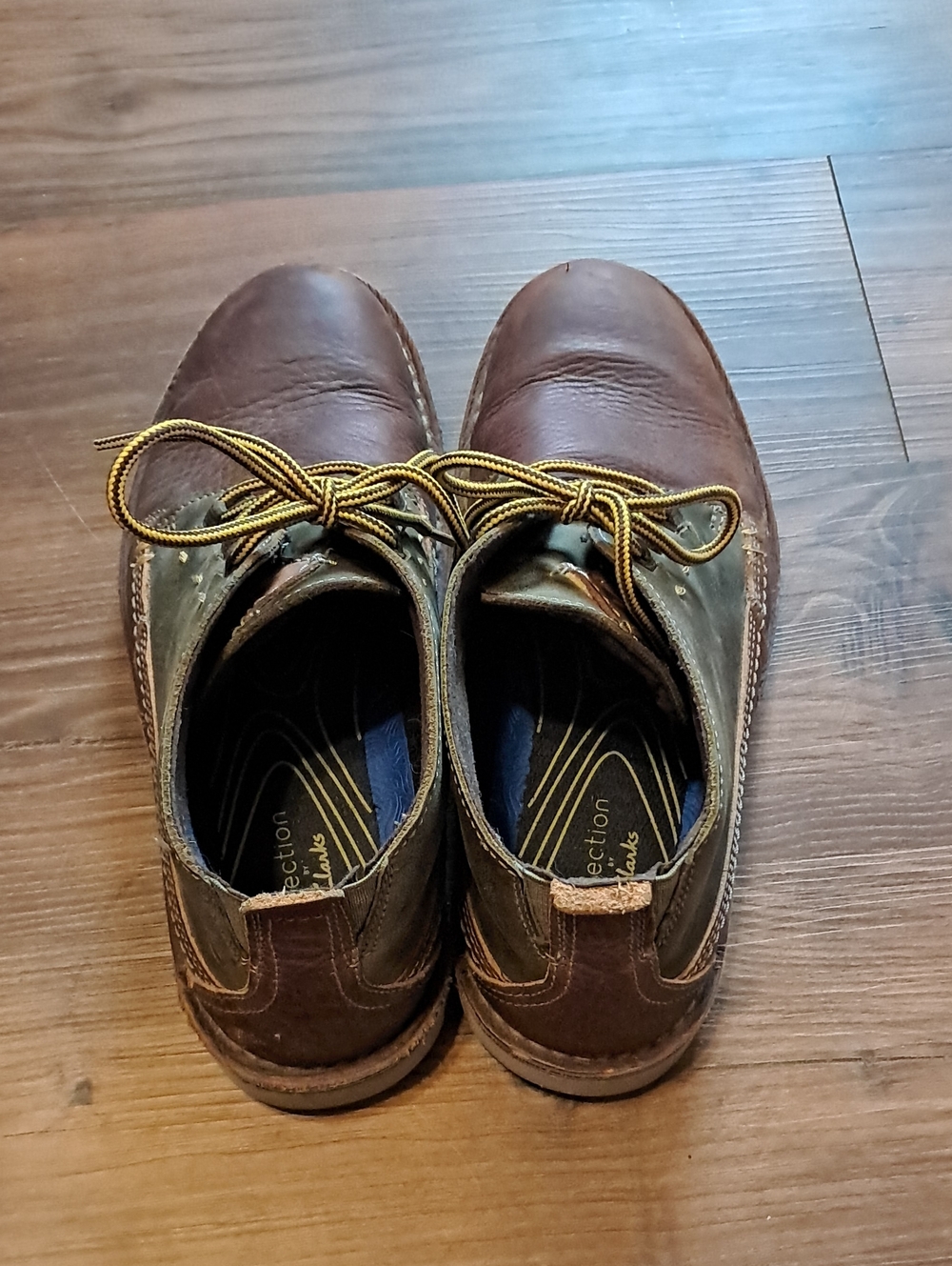 Clarks Men's Brown Leather Lace-Up Chukka Boots - Picture 5 of 5